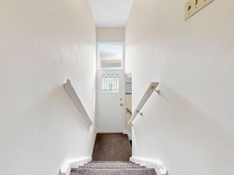 Photo 23 at 19 Robingrove Road, Branson, Toronto