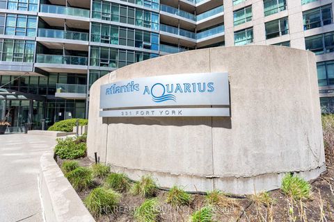 Photo 1 at 121 - 231 Fort York Boulevard, Niagara, Toronto