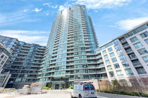 Photo 3 at 121 - 231 Fort York Boulevard, Niagara, Toronto