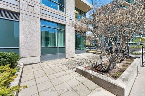 Photo 7 at 121 - 231 Fort York Boulevard, Niagara, Toronto