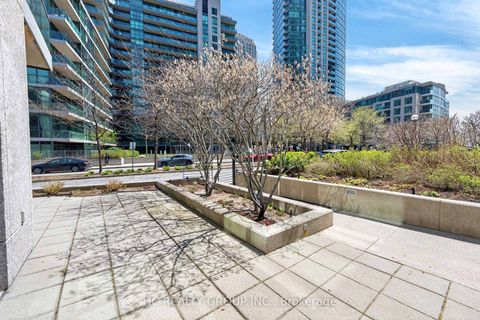 Photo 8 at 121 - 231 Fort York Boulevard, Niagara, Toronto