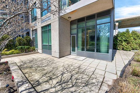 Photo 10 at 121 - 231 Fort York Boulevard, Niagara, Toronto
