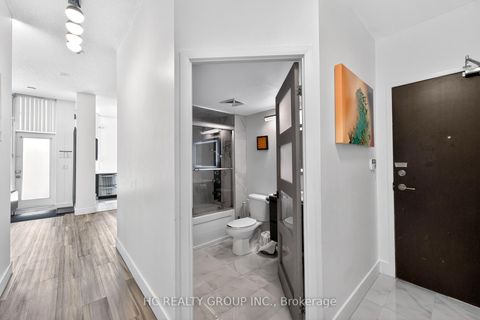 Photo 17 at 121 - 231 Fort York Boulevard, Niagara, Toronto