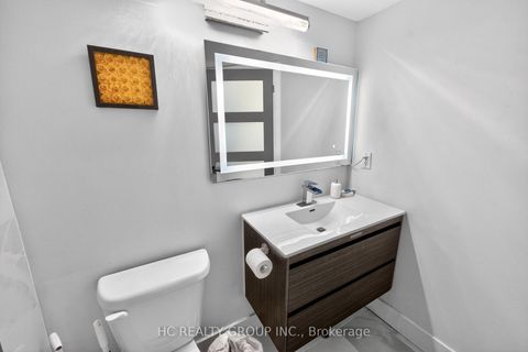 Photo 39 at 121 - 231 Fort York Boulevard, Niagara, Toronto