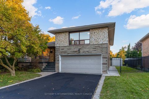 Photo 4 at 34 Euphrasia Drive, Glen Park, Toronto