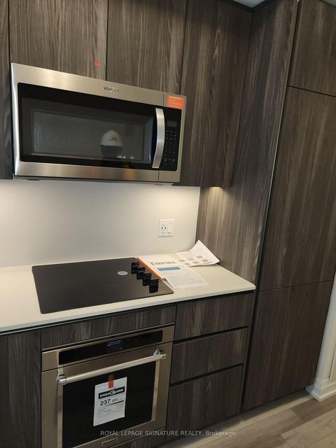 Photo 11 at 308 - 15 Richardson Street, Waterfront Communities C8, Toronto