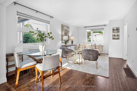 Photo 10 at 30 Willowmount Drive, Birchmount, Toronto