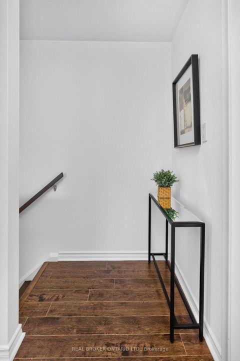 Photo 20 at 30 Willowmount Drive, Birchmount, Toronto