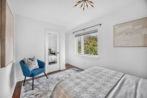 Photo 23 at 30 Willowmount Drive, Birchmount, Toronto