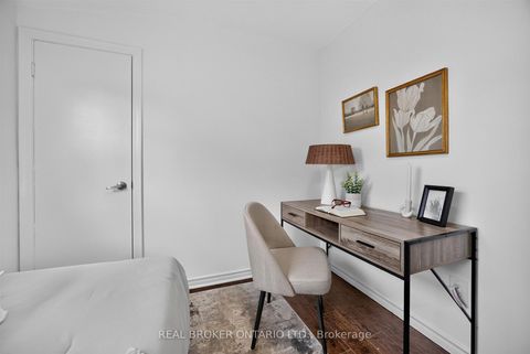 Photo 25 at 30 Willowmount Drive, Birchmount, Toronto