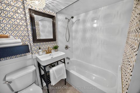 Photo 36 at 30 Willowmount Drive, Birchmount, Toronto