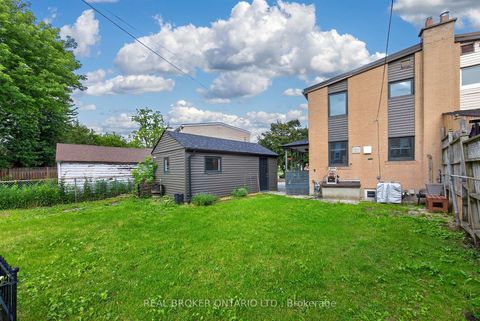 Photo 38 at 30 Willowmount Drive, Birchmount, Toronto