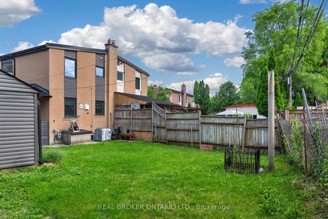 Photo 39 at 30 Willowmount Drive, Birchmount, Toronto