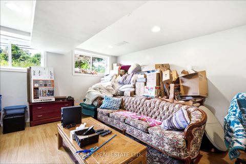 Photo 5 at 16 Steel Street, Grove East, Barrie