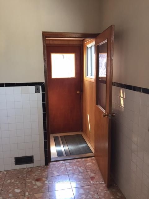 Photo 12 at 464 Euclid Avenue, Little Italy, Toronto