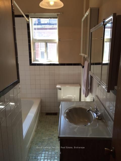 Photo 19 at 464 Euclid Avenue, Little Italy, Toronto