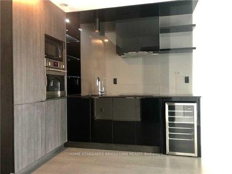 Photo 2 at 4009 - 70 Temperance Street, Bay Street Corridor, Toronto
