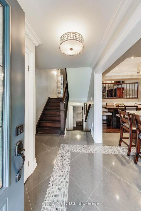 Photo 4 at 29 Pumfrey Crescent, Jamestown, Toronto