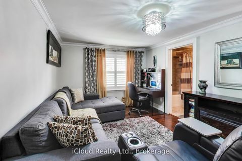 Photo 19 at 29 Pumfrey Crescent, Jamestown, Toronto