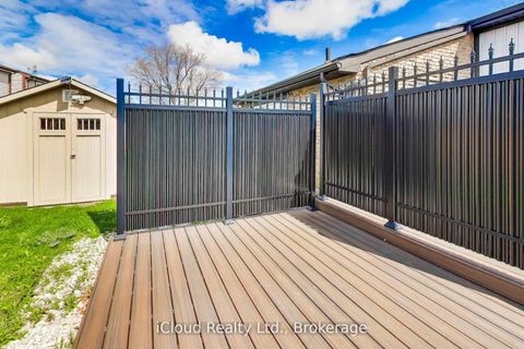 Photo 32 at 29 Pumfrey Crescent, Jamestown, Toronto