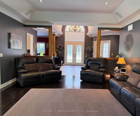 Photo 7 at 49 Shore Crescent, Historic Lakeshore Communities, Georgina