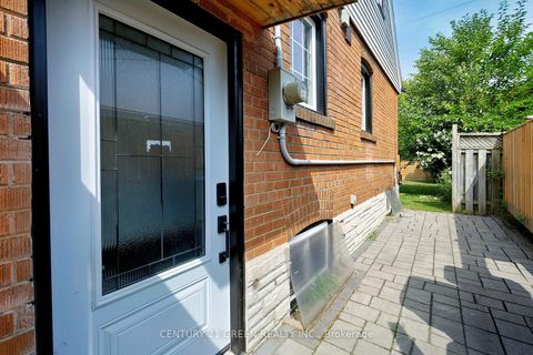 Photo 21 at 32 Castlebar Road, Queensway, Toronto