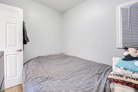 Photo 12 at 519 Rogers Road, Eglinton West, Toronto