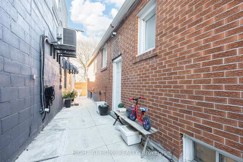 Photo 37 at 519 Rogers Road, Eglinton West, Toronto
