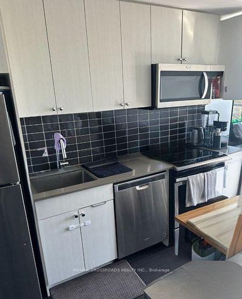Photo 3 at 628 - 2799 Kingston Road, Cliffcrest, Toronto