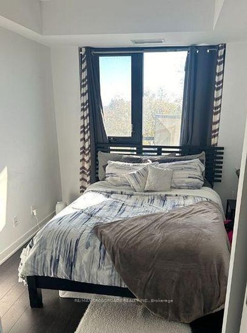 Photo 5 at 628 - 2799 Kingston Road, Cliffcrest, Toronto