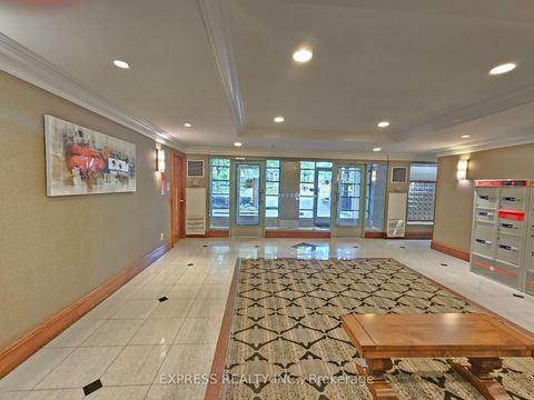 Photo 4 at 900 - 8 Pemberton Avenue, Newtonbrook East, Toronto