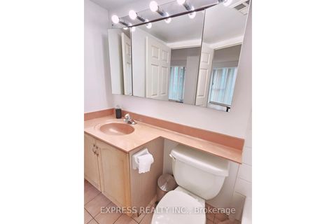 Photo 16 at 900 - 8 Pemberton Avenue, Newtonbrook East, Toronto