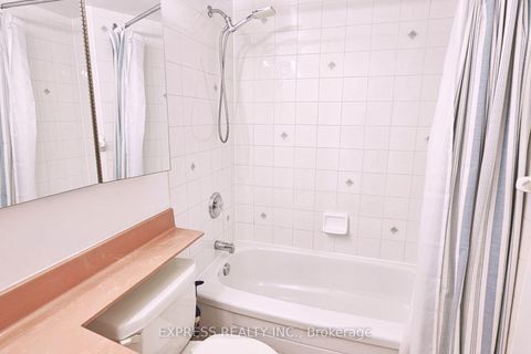 Photo 17 at 900 - 8 Pemberton Avenue, Newtonbrook East, Toronto
