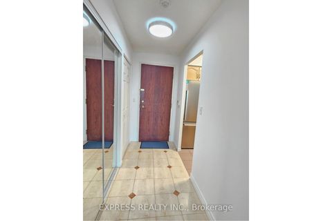 Photo 23 at 900 - 8 Pemberton Avenue, Newtonbrook East, Toronto
