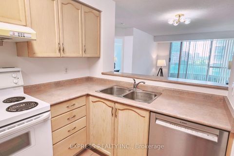 Photo 26 at 900 - 8 Pemberton Avenue, Newtonbrook East, Toronto