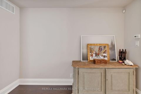 Photo 4 at 194 Erskine Avenue, Mount Pleasant East, Toronto