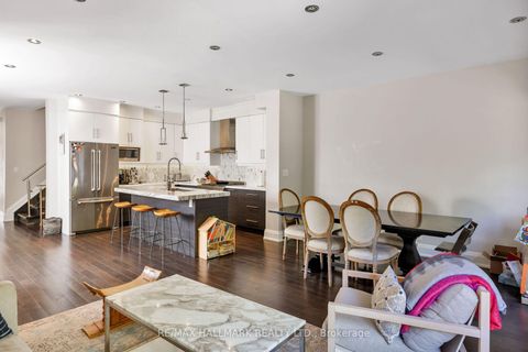 Photo 7 at 194 Erskine Avenue, Mount Pleasant East, Toronto