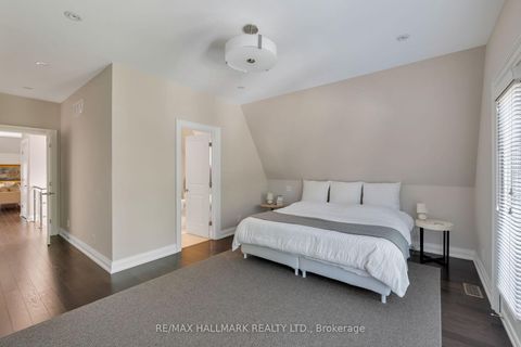 Photo 16 at 194 Erskine Avenue, Mount Pleasant East, Toronto