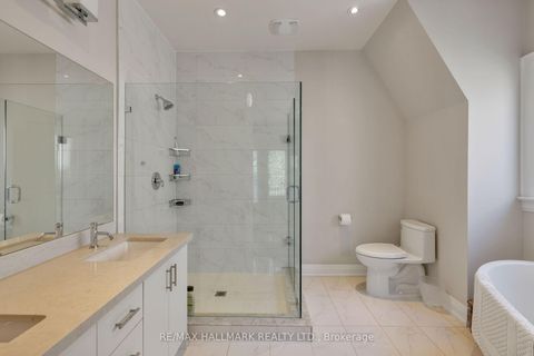 Photo 22 at 194 Erskine Avenue, Mount Pleasant East, Toronto