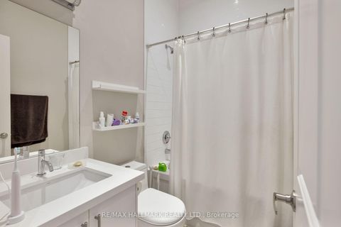 Photo 27 at 194 Erskine Avenue, Mount Pleasant East, Toronto
