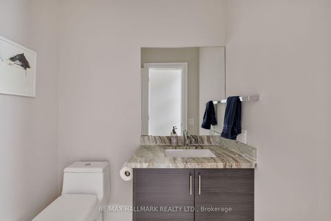 Photo 32 at 194 Erskine Avenue, Mount Pleasant East, Toronto