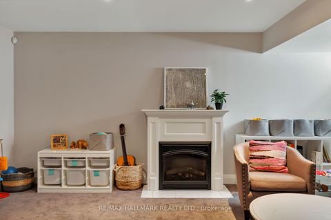 Photo 37 at 194 Erskine Avenue, Mount Pleasant East, Toronto