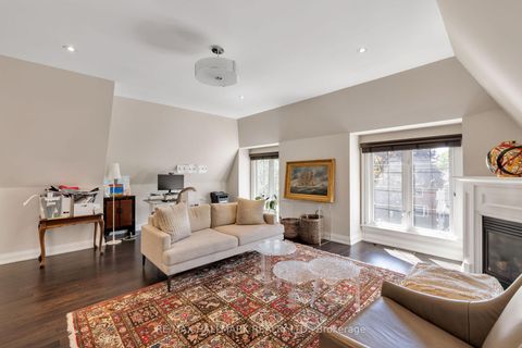 Photo 39 at 194 Erskine Avenue, Mount Pleasant East, Toronto