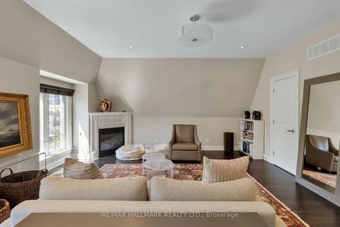 Photo 40 at 194 Erskine Avenue, Mount Pleasant East, Toronto