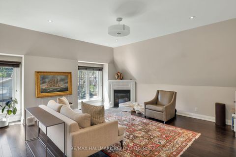 Photo 42 at 194 Erskine Avenue, Mount Pleasant East, Toronto
