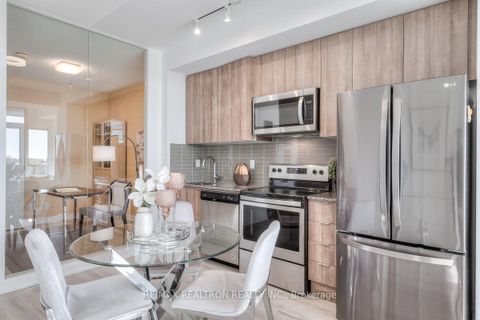 Photo 8 at 628 - 621 Sheppard Avenue E, Bayview Village, Toronto