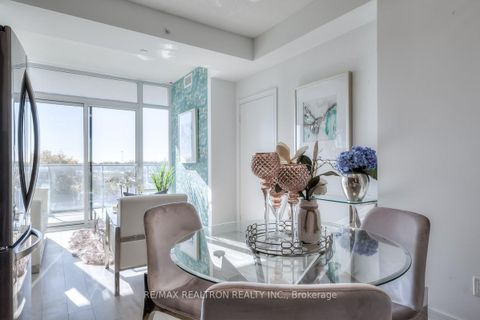 Photo 11 at 628 - 621 Sheppard Avenue E, Bayview Village, Toronto