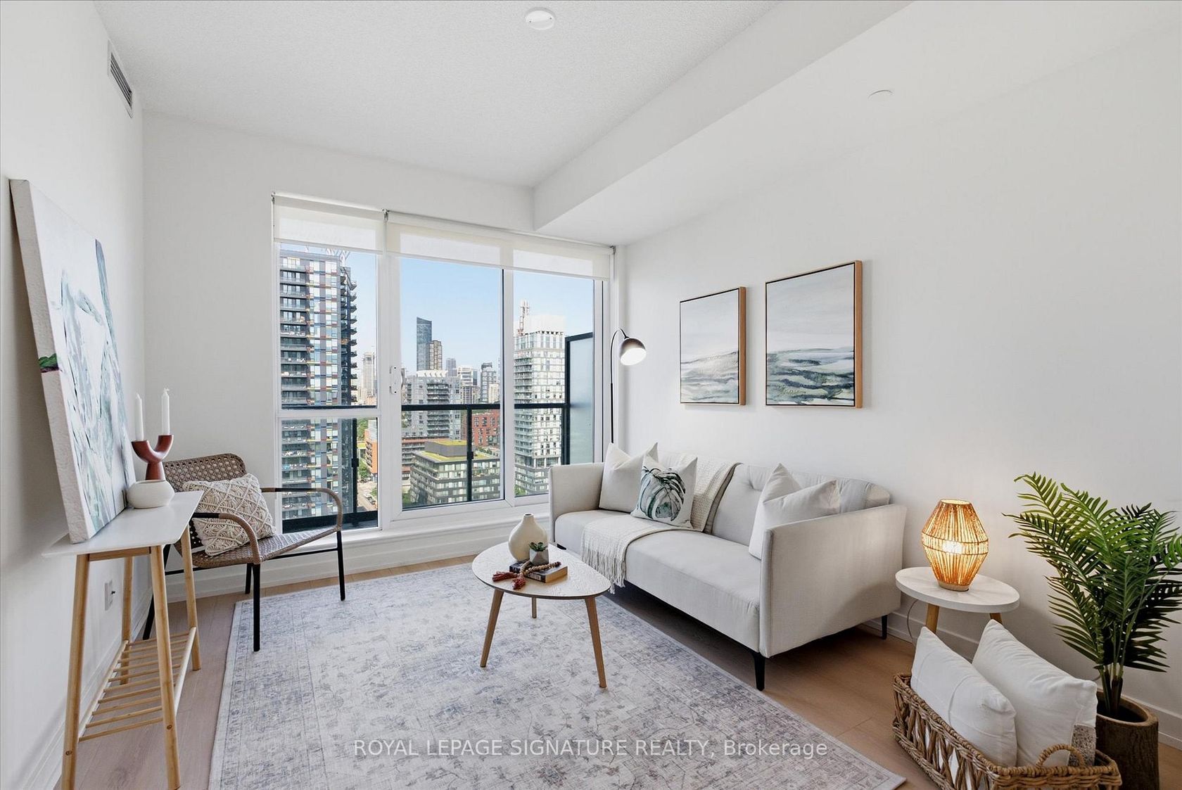 1807 - 170 Sumach Street, Regent Park, Toronto 