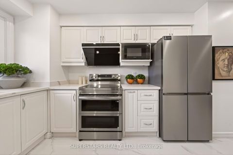 Photo 15 at 64 Tambrook Drive, L'Amoreaux, Toronto