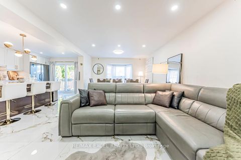 Photo 7 at 311 Conley Street, Lakeview Estates, Vaughan